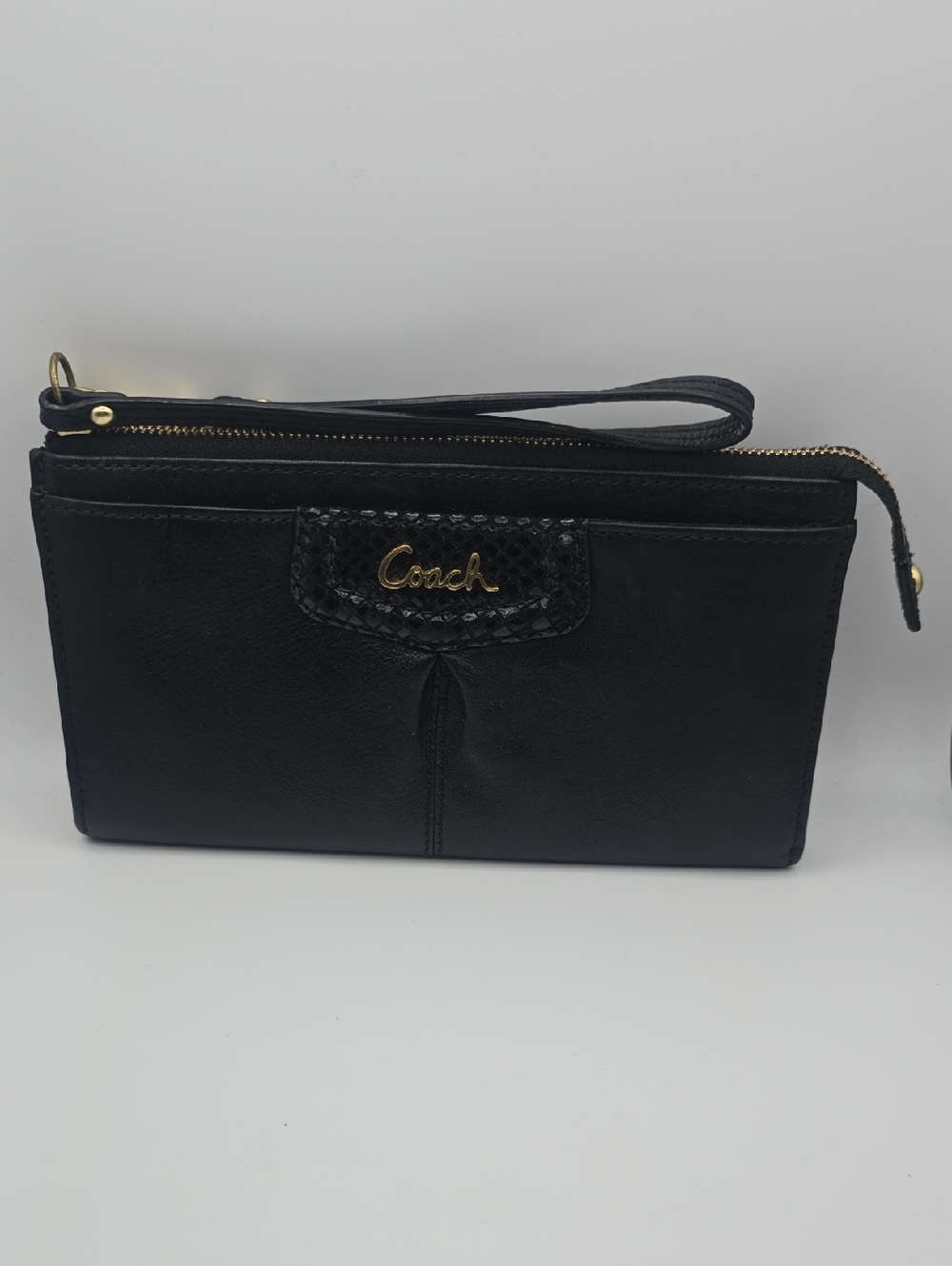 Coach Black Leather Snake Trim Phone Holder/Wristlet W/ Gold Hardware (GOOD)🖤✨️